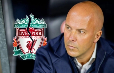 Liverpool ra quyết định về tương lai Arne Slot sau trận thua PSG
