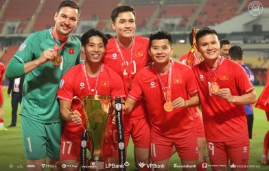 CHÍNH THỨC: Ngôi sao 1m84 của ĐT Việt Nam chốt xong tương lai