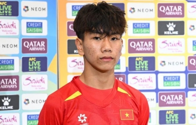 CĐV Thái Lan dậy sóng với 3 siêu phẩm đá phạt của Việt Nam