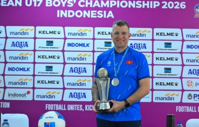 HLV Brazil tuyên bố mục tiêu mới cho tuyển Việt Nam sau chức vô địch