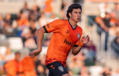 Chân sút Việt kiều Mỹ bất ngờ rộng cửa cập bến V.League