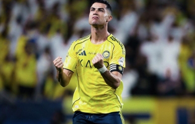 Cristiano Ronaldo gây sốt khi sắp vô địch Saudi Pro League