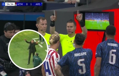 CĐV Arsenal nổi giận, yêu cầu UEFA trừng phạt HLV Diego Simeone