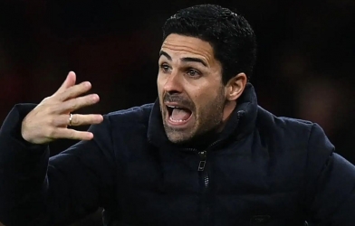 Arsenal trả giá không thể đắt hơn khi bỏ xa Man City 5 điểm
