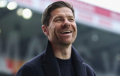 Trở lại nước Anh, Xabi Alonso nhận ưu ái chưa từng có ở Chelsea