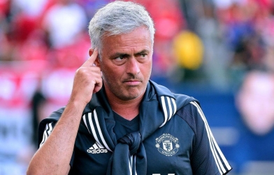 Bắt đầu cải tổ, Mourinho quyết chiêu mộ 'sát thủ' 138 bàn của MU cho Real