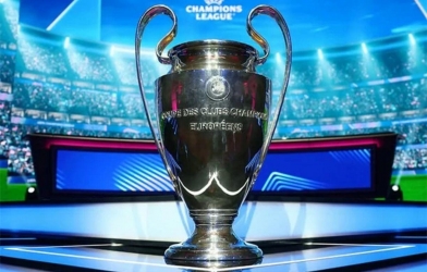Ngoại hạng Anh sắp phải đá play-off tranh vé Champions League?