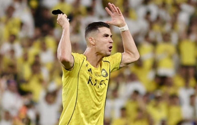 Ronaldo nhận tin không thể buồn hơn khi sắp vô địch Saudi Pro League