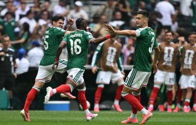 Trực tiếp Mexico 1-0 Nam Phi: Đôi công hấp dẫn