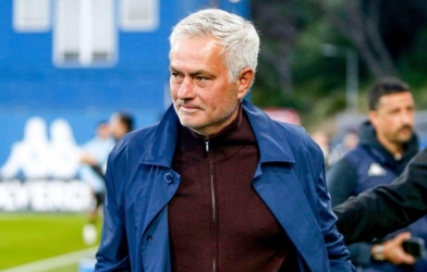 Mourinho ra tay, Real Madrid chốt chiêu mộ 'lá chắn thép' dự World Cup