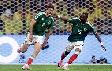 Đánh bại Ecuador, Mexico lần đầu thắng knock-out World Cup sau 40 năm