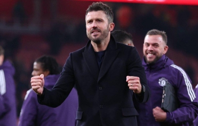 CHÍNH THỨC: MU ký hợp đồng với 'người hùng thầm lặng' ở Old Trafford