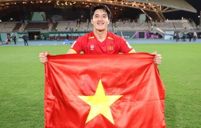 Tân binh ĐT Việt Nam chia sẻ thật lòng khi cạnh tranh với Xuân Son ở AFF Cup