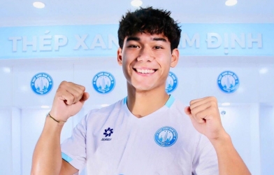 Thêm tiền vệ Việt kiều Gen Z chính thức cập bến V.League