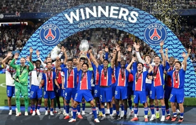 Thắng dễ Aston Villa, PSG bảo vệ thành công Siêu cúp châu Âu