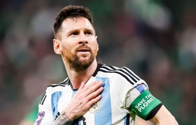 Vì sao Messi giấu bức thư chia tay Argentina suốt hơn 1 tháng?