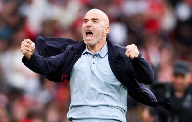 HLV Man City chỉ thẳng ngôi sao MU xứng đáng nhận thẻ đỏ ở derby