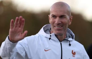 Zidane phá vỡ truyền thống của HLV vô địch World Cup ở ĐT Pháp