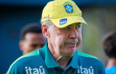 HLV Ancelotti nói thẳng đội bỏ đá FIFA ASEAN Cup thiếu 'văn hóa bóng đá'