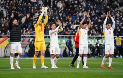 Ngôi sao Việt kiều gặp chuyện 'dở khóc dở cười' sau trận hòa Nhật Bản