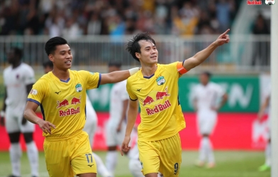 Văn Toàn, Xuân Trường tỏa sáng, HAGL vươn lên dẫn đầu V-League