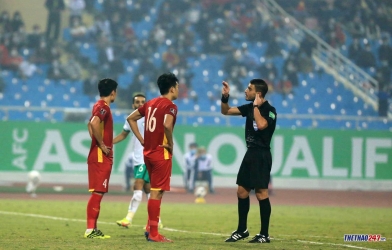 Lộ diện tổ trọng tài VAR trận Việt Nam - Oman