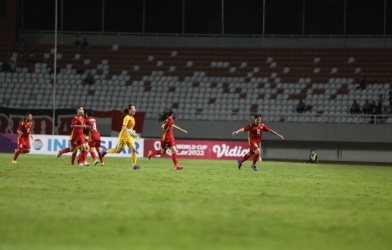 HLV nữ U18 Việt Nam thừa nhận 'thắng may' Indonesia