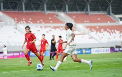 Đánh bại Thái Lan, Việt Nam gặp 'đối cứng' ở Bán kết giải U18 AFF
