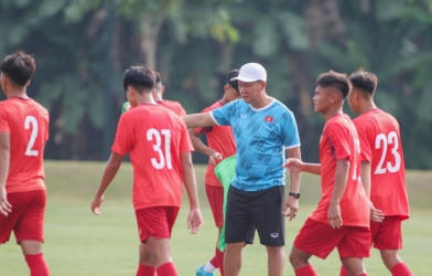 U16 Việt Nam bất ngờ đón tin mừng trước chung kết với Indonesia