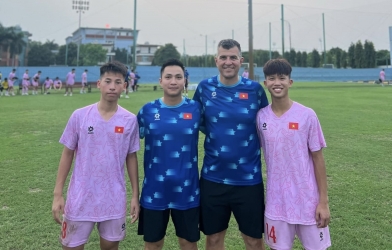 Tân HLV Brazil của Việt Nam giúp đội nhà vô địch lịch sử