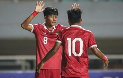 Lịch thi đấu bóng đá hôm nay 30/1: MU, Indonesia đá mấy giờ?