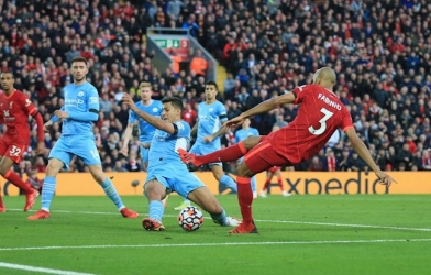 Top 10 tiền vệ phòng ngự tốt nhất Ngoại hạng Anh: top 1 thuộc về ai?