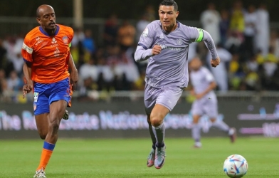 Ronaldo tịt ngòi, Al Nassr ngậm ngùi chia điểm trước Al Feiha