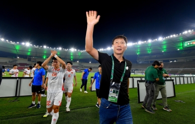 HLV Kim Sang Sik gọi 3 cầu thủ vừa lạ vừa quen lên U23 Việt Nam