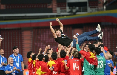 Báo Hàn: 'HLV Kim Sang Sik là người kém may mắn nhất thế giới'