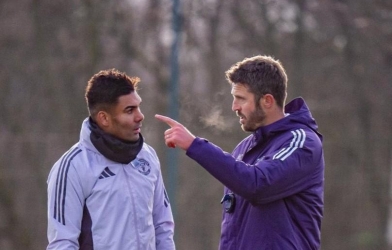 Chuyển nhượng MU 17/1: Quỷ đỏ đánh úp, lộ diện HLV mùa sau ?