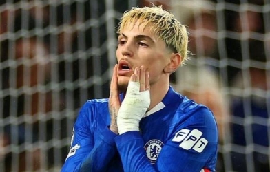 CĐV Man United hả hê vì Garnacho bị loại khỏi Carabao Cup