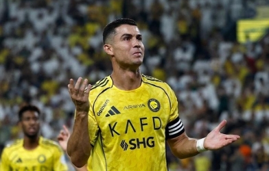 Al Nassr sẵn sàng loại bỏ Ronaldo