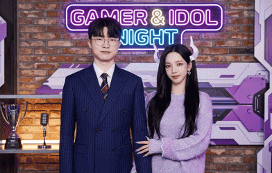 Faker nắm tay 'Mỹ nhân Kpop' khiến fan rúng động