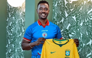 CĐV Haiti rơi vào thế khó: Yêu Brazil cả đời, nay phải cổ vũ quê hương