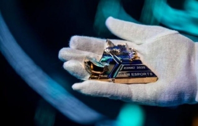 EWC 2026 gây tranh cãi vì nghi thức 'trưng key', T1 có thực sự được ưu ái?