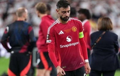 Chuyển nhượng MU 11/8: Chốt vụ Tchouameni, nhắm người kế nhiệm Bruno Fernandes