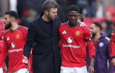 Carrick làm điều đặc biệt với Mainoo sau cú sốc World Cup