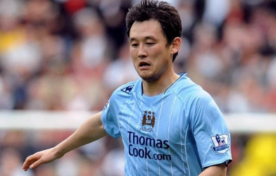 Lo ngại ĐT Việt Nam, Trung Quốc triệu tập cựu sao Man City lên tuyển