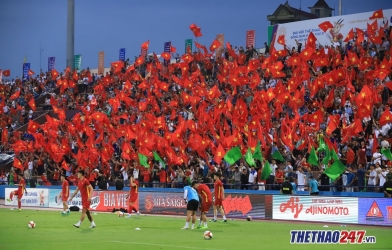 Truyền thông Thái Lan ngỡ ngàng trước sự cuồng nhiệt của CĐV Việt Nam