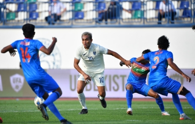 Thắng tưng bừng tại VL Asian Cup, ĐT Thái Lan nhận quà từ FIFA