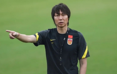 HLV Trung Quốc bị đối xử tệ sau thành tích ấn tượng ở VLWC 2022