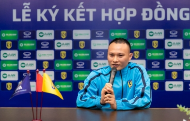 Trò cưng HLV Park Hang Seo bất ngờ nhận số áo lạ tại đội bóng quê hương