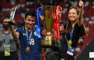 Nữ trưởng đoàn ĐT Thái Lan lọt top những người phụ nữ 'quyền lực' nhất châu Á