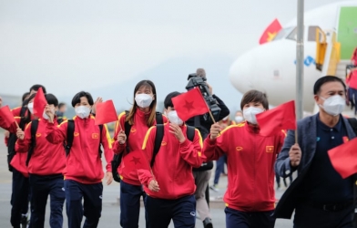 ĐT Việt Nam nhận sự tiếp đón 'đặc biệt' sau hành trình giành vé dự World Cup